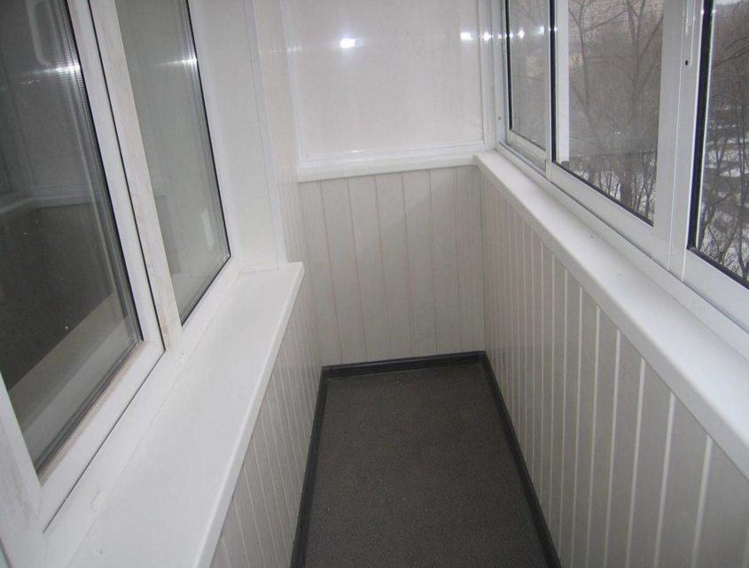 Утепление балкона в хрущевке по низкой цене без посредников - Современный балкон